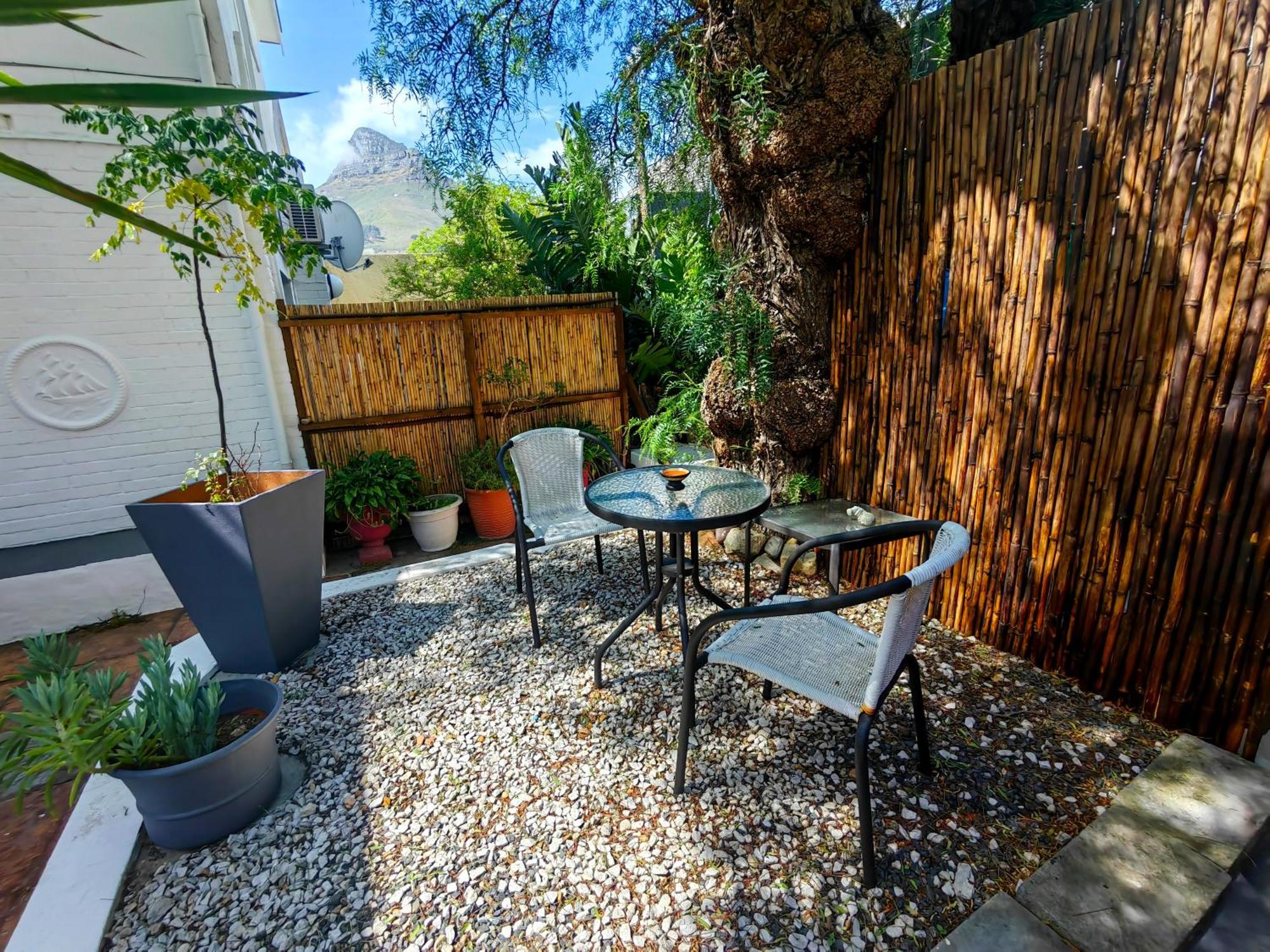 Swiss Cottage Guest House Città del Capo Esterno foto